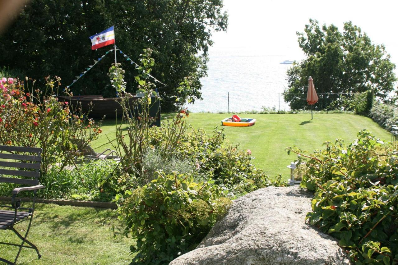 Villa Feodora - Das Haus Mit Dem Einzigartigen Seeblick ซาสนิทซ์ ภายนอก รูปภาพ